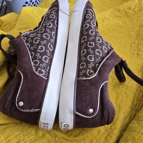 Guess Chocolate Lace-Up Sneakers - Picture 3 of 8